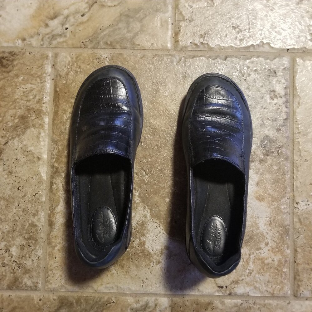 Clarks Artisan Black Croc Embossed Leather Loafers Slip-On Shoes Size 6.5